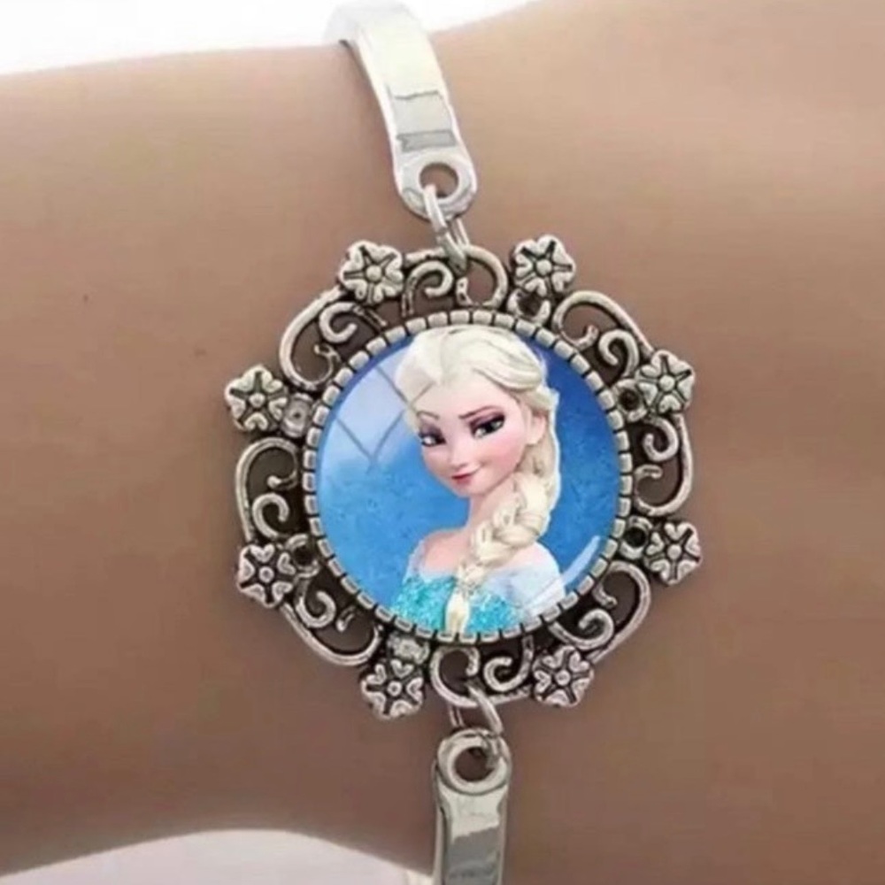 Disney Frozen Charm Bracelet NEW